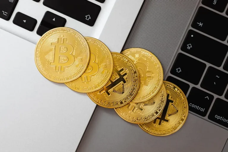 Crypto Airdrops: How They Work and What to Check